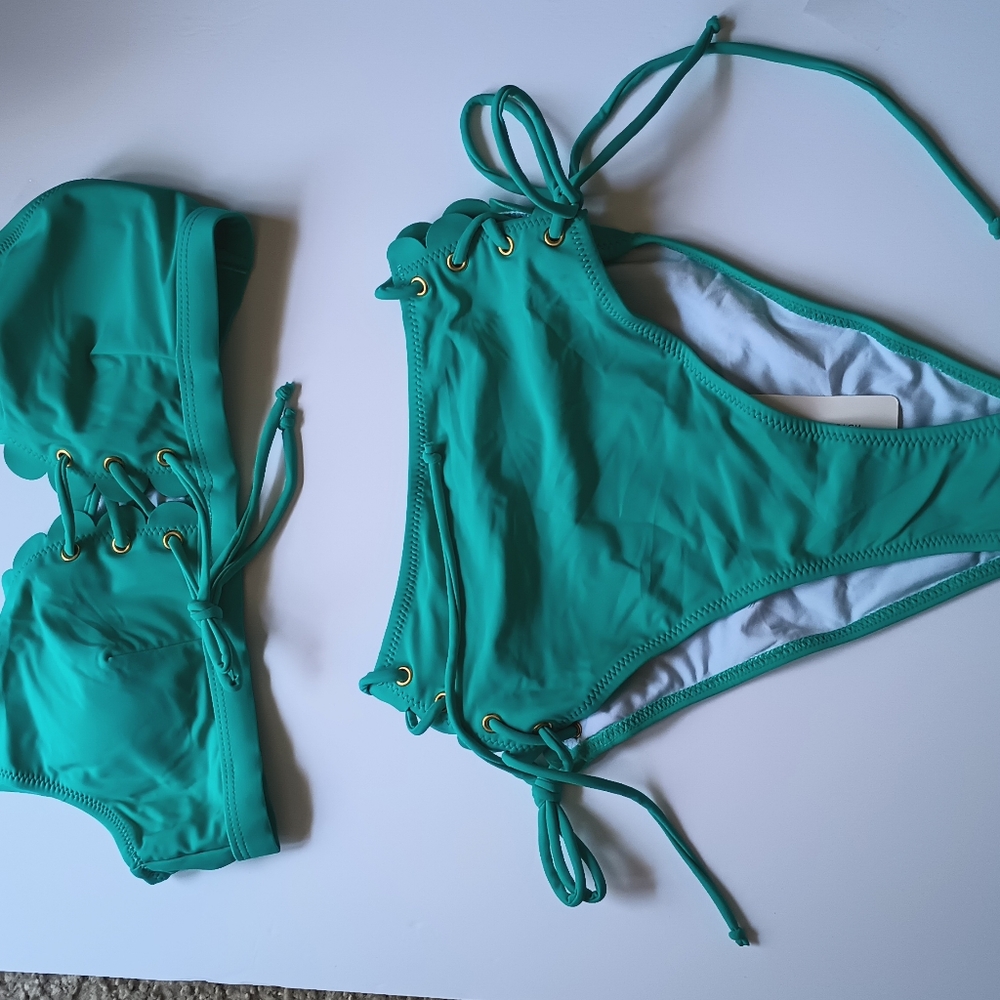Cupshe women's 2 piece green swimsuit sz S